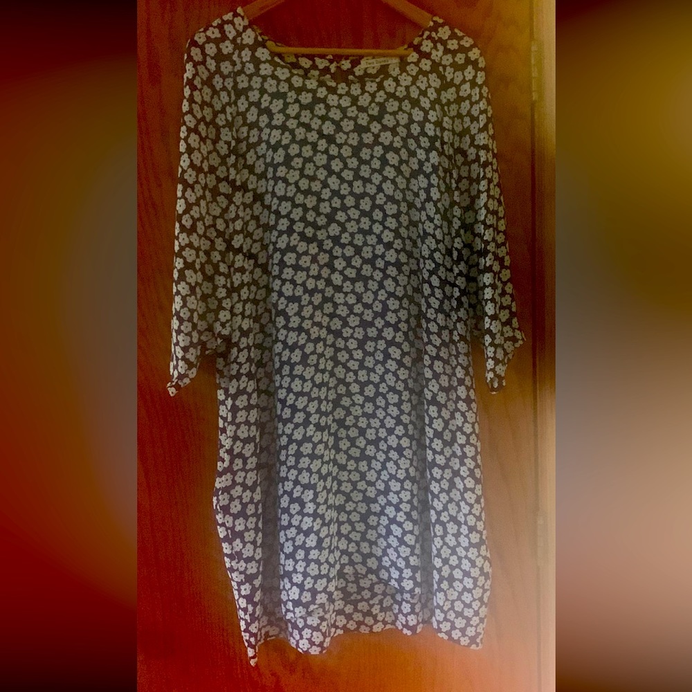 Two Danes Copenhagen NWOT Floral High Low